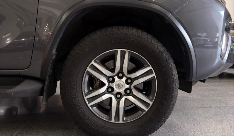 
								FORTUNER 2,8 4X4 DIESEL AT SR full									