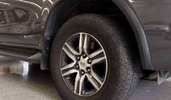
										FORTUNER 2,8 4X4 DIESEL AT SR full									