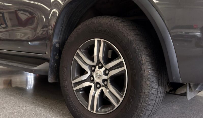 
								FORTUNER 2,8 4X4 DIESEL AT SR full									