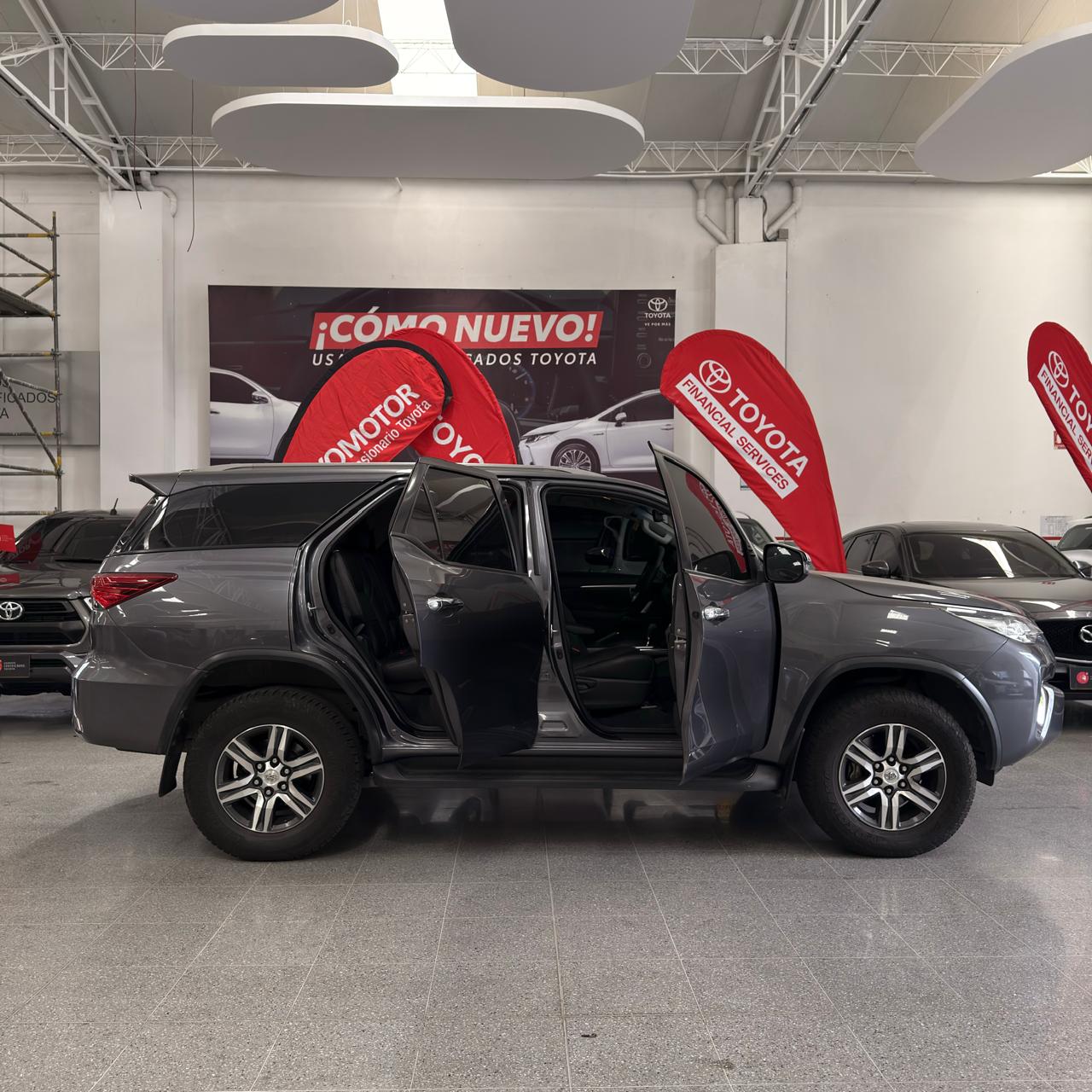 FORTUNER 2,8 4X4 DIESEL AT SR