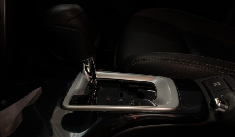 
								FORTUNER 2,8 4X4 DIESEL AT SR full									