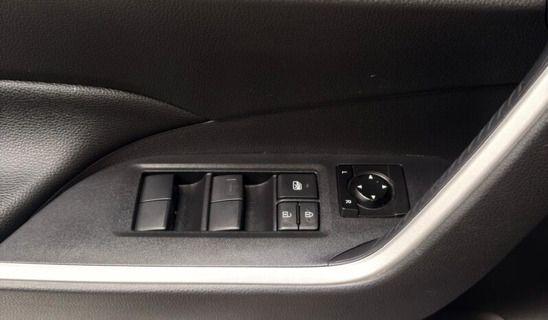 
								RAV4 XLE HV 2021 GRIS METALICO full									