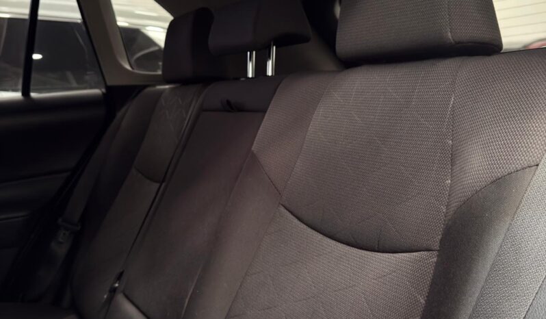 
								RAV4 XLE HV 2021 GRIS METALICO full									