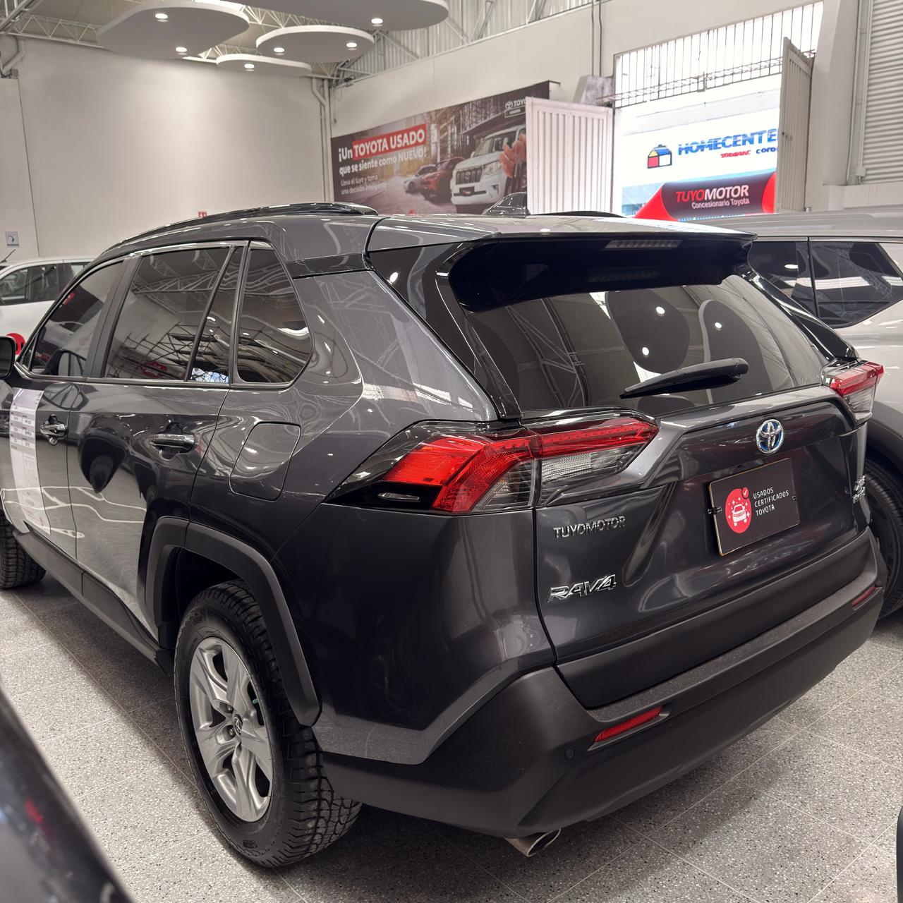 RAV4 XLE HV 2021 GRIS METALICO