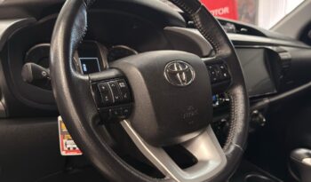 
										HILUX 2,4 4X4 DIESEL AT 2023 GRIS METALICO full									