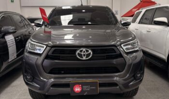 
										HILUX 2,4 4X4 DIESEL AT 2023 GRIS METALICO full									