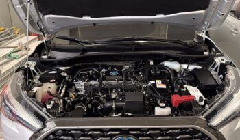 
										COROLLA CROSS SEG HV 2022 PLATA full									