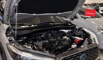 
										COROLLA CROSS SEG HV 2022 PLATA full									