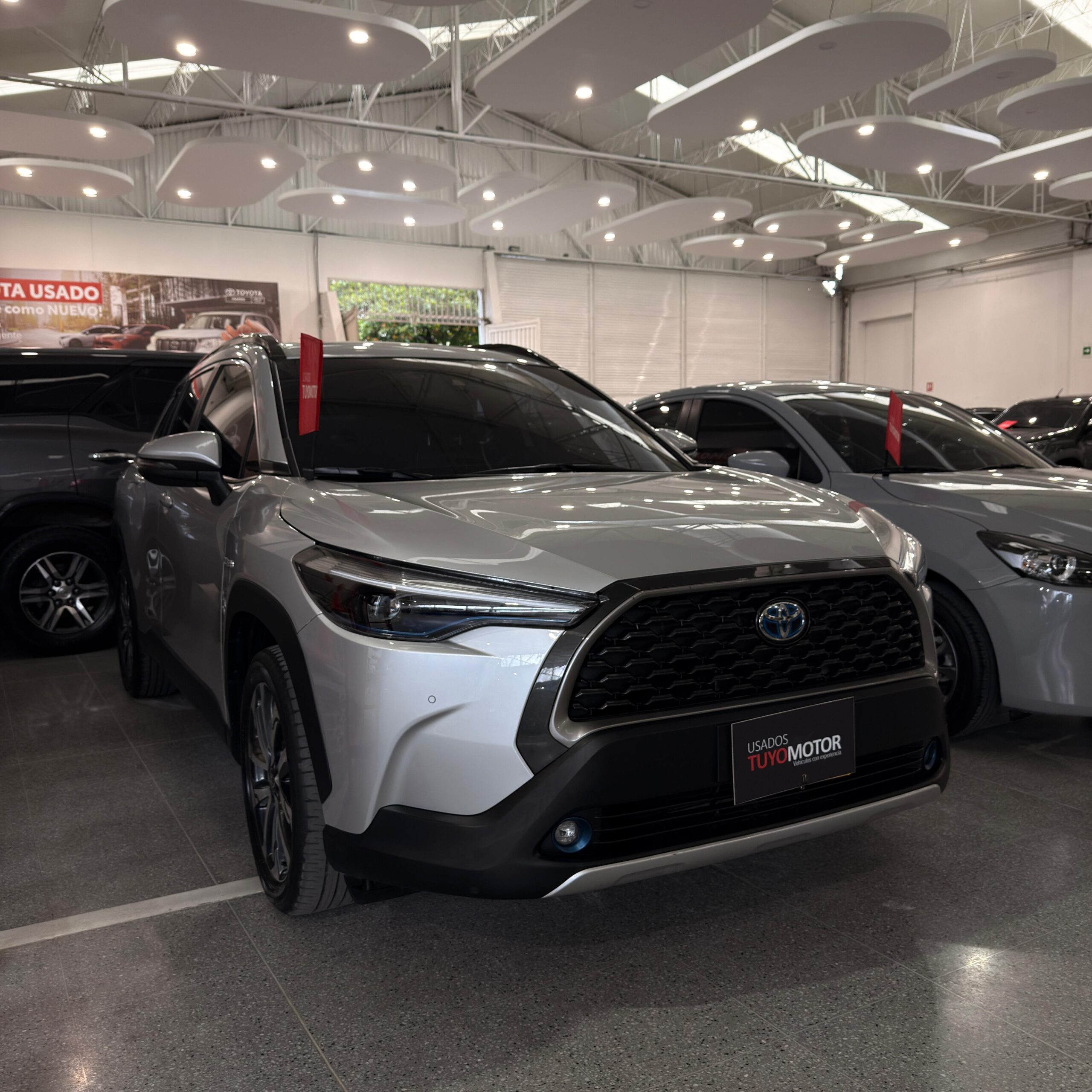 COROLLA CROSS SEG HV 2022 PLATA