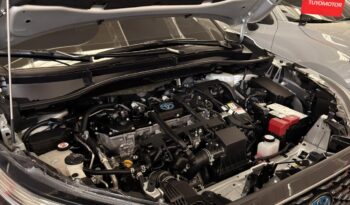 
										COROLLA CROSS SEG HV 2022 PLATA full									