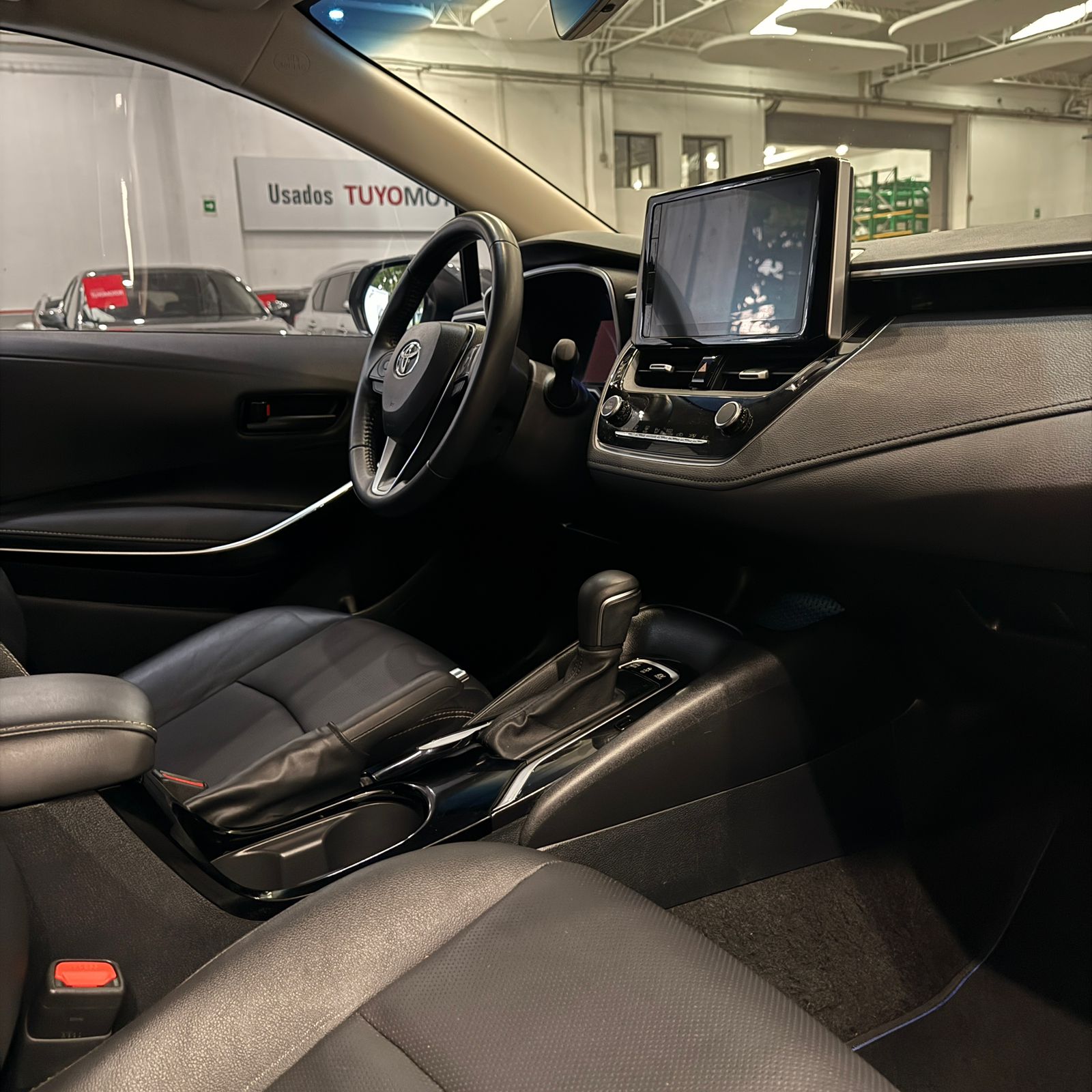 COROLLA XEI HV 2024 GRIS CELESTE