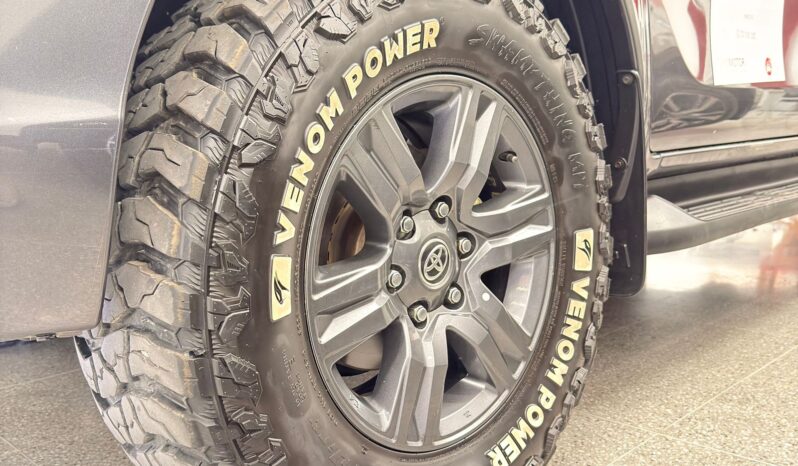 
								HILUX 2,4 4X4 DIESEL MT 2024 full									