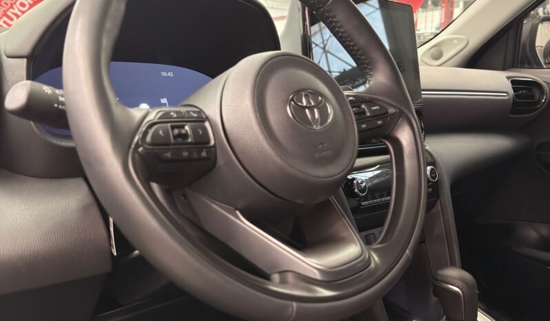 
								YARIS CROSS XLS HV 2025 full									