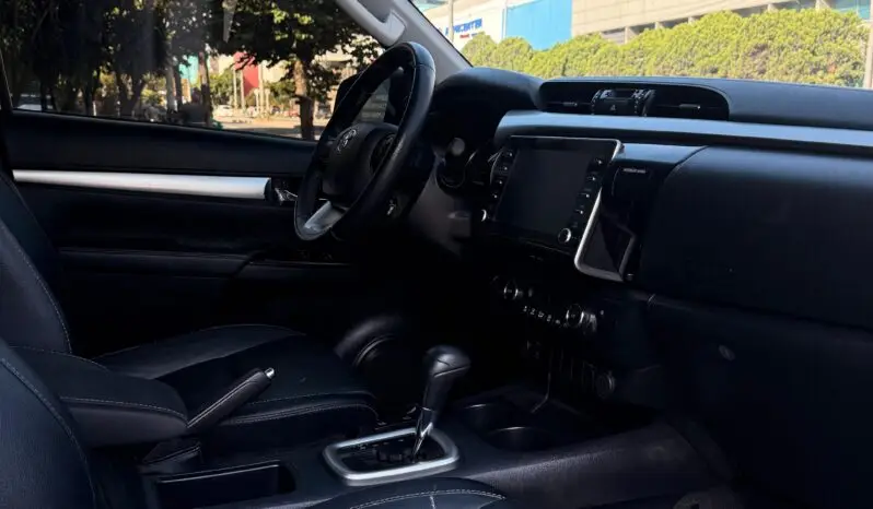 
								HILUX SRV 2,4 DIESEL 4X4 AT 2021 full									