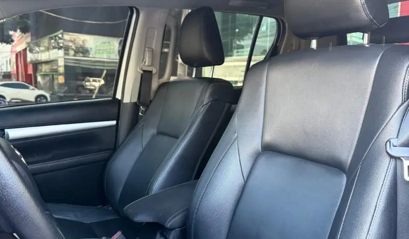 
								HILUX SRV 2,4 DIESEL 4X4 AT 2021 full									