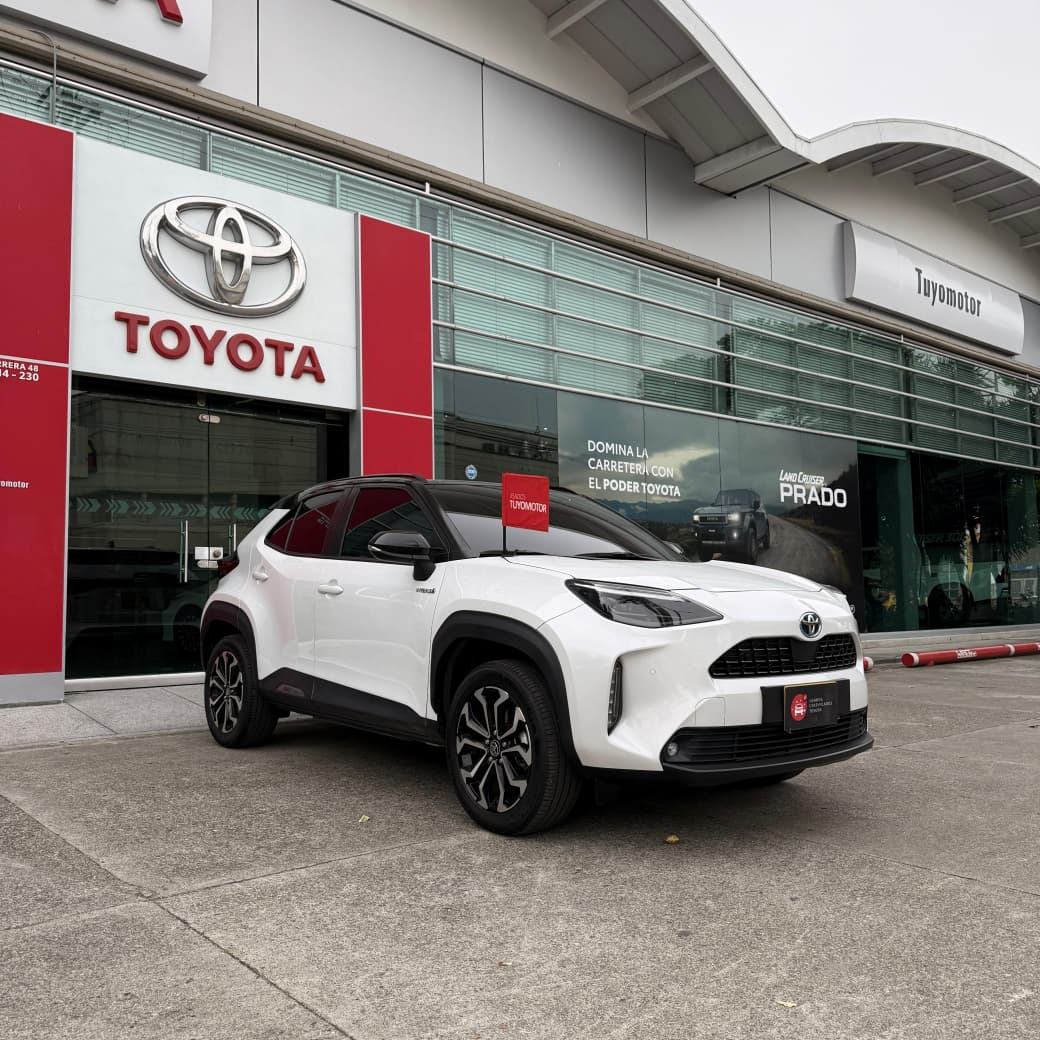 YARIS CROSS XLS HIBRIDO AT 2023