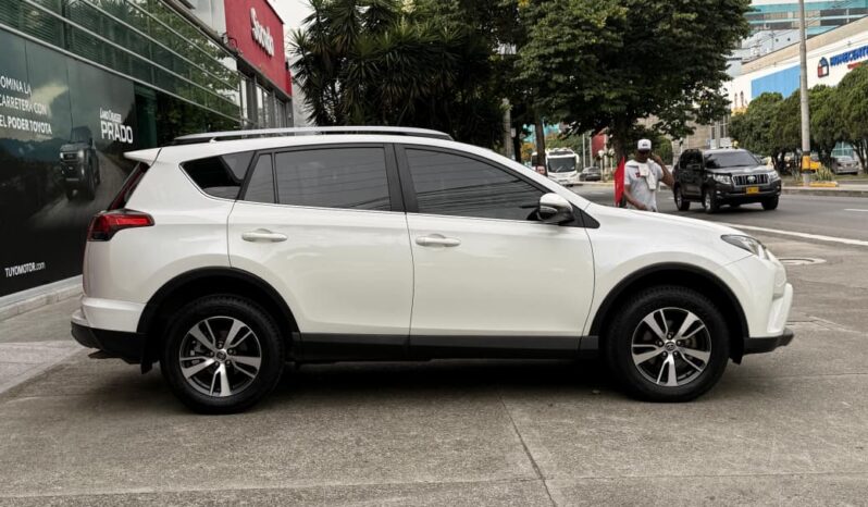 
								RAV STREET 2.0 4X2 GASOLINA 2019 full									