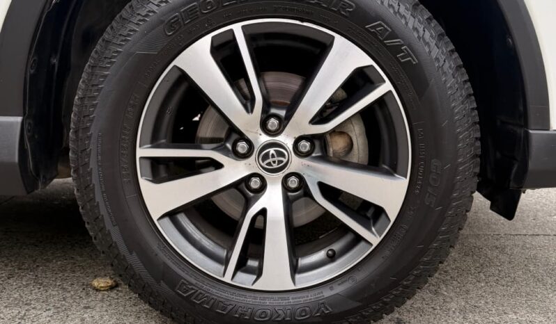 
								RAV STREET 2.0 4X2 GASOLINA 2019 full									
