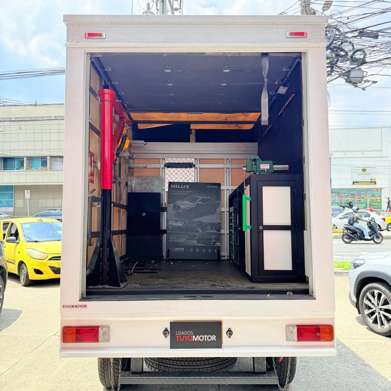TOYOTA HILUX 2.7 GASOLINA 2022