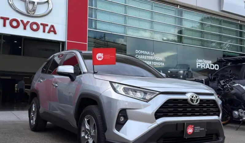RAV4 XLE 2022 GASOLINA