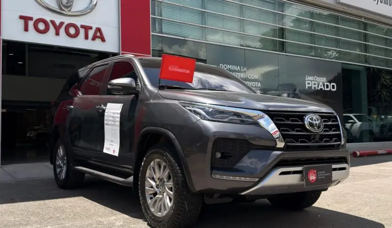 
								FORTUNER 2.4 DIESEL SRV 2022 full									