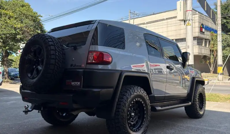
								FJ CRUISER 2022 4X4 GASOLINA AT full									