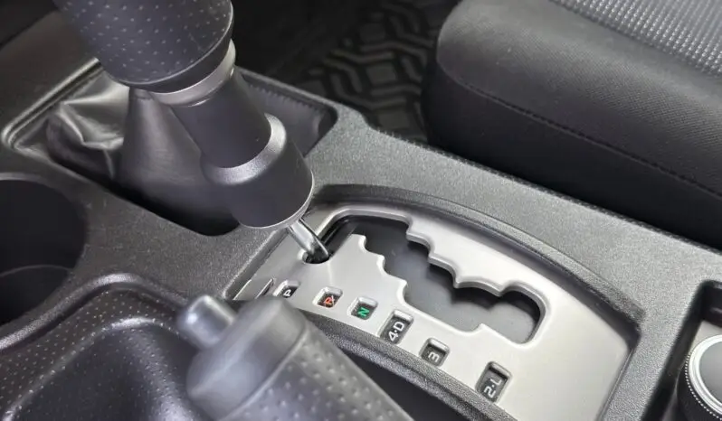 
								FJ CRUISER 2022 4X4 GASOLINA AT full									