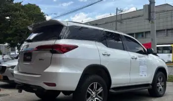 
										TOYOTA FORTUNER 2.7 GASOLINA SRV 2019 full									