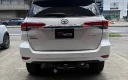 TOYOTA FORTUNER 2.7 GASOLINA SRV 2019