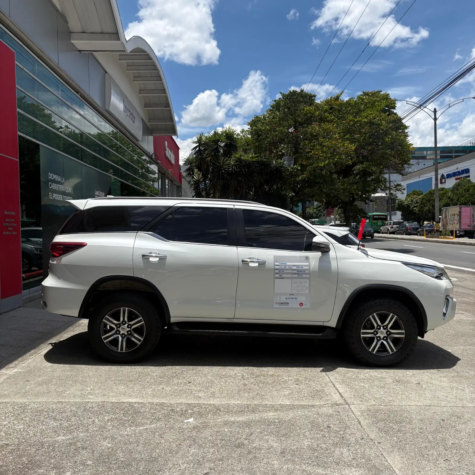 TOYOTA FORTUNER 2.7 GASOLINA SRV 2019