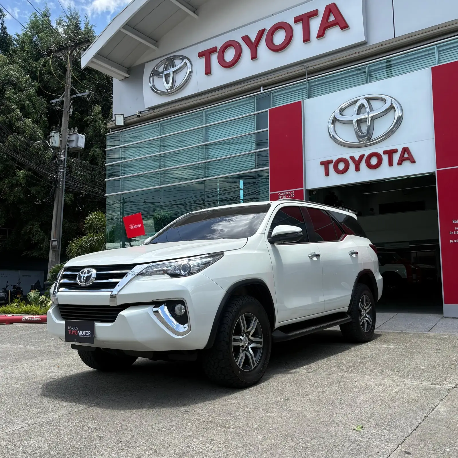 TOYOTA FORTUNER 2.7 GASOLINA SRV 2019