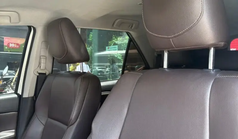 
								TOYOTA FORTUNER 2.7 GASOLINA SRV 2019 full									
