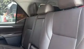 
										TOYOTA FORTUNER 2.7 GASOLINA SRV 2019 full									