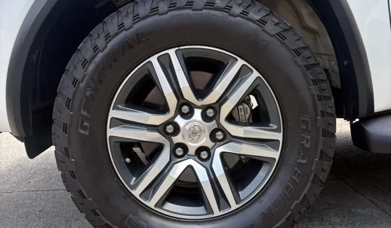 
								TOYOTA FORTUNER 2.7 GASOLINA SRV 2019 full									