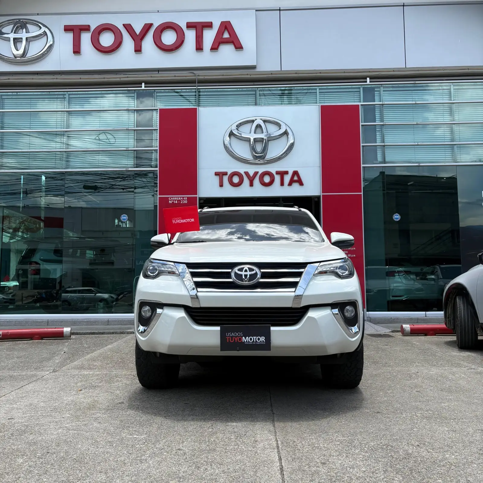 TOYOTA FORTUNER 2.7 GASOLINA SRV 2019
