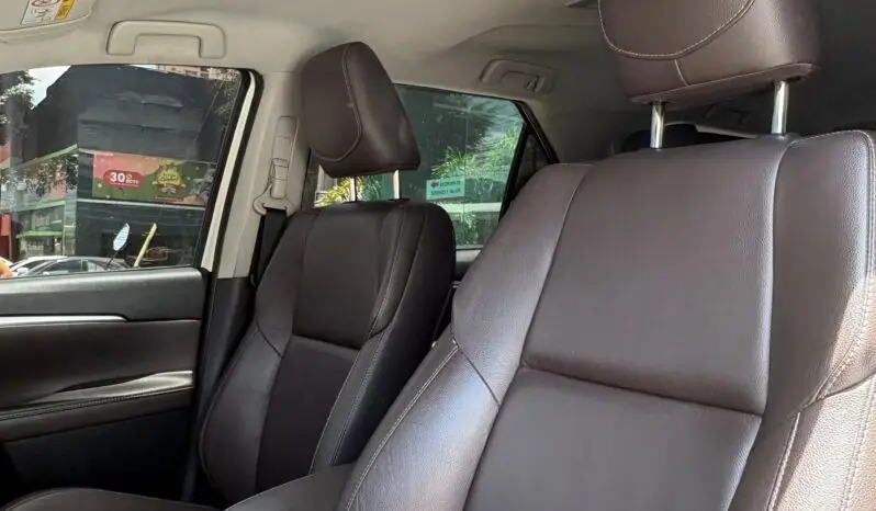 
								TOYOTA FORTUNER 2.7 GASOLINA SRV 2019 full									
