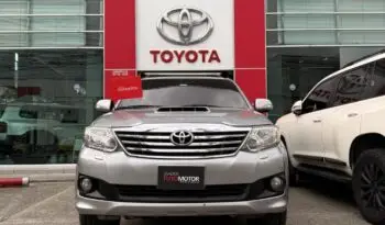 
										TOYOTA FORTUNER 3.0 DIESEL SRV 2015 full									