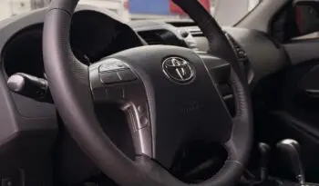 
										TOYOTA FORTUNER 3.0 DIESEL SRV 2015 full									