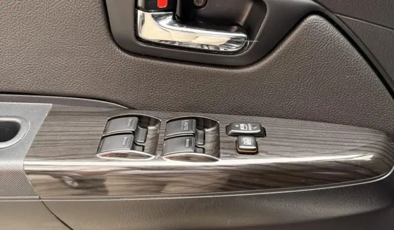 
								TOYOTA FORTUNER 3.0 DIESEL SRV 2015 full									