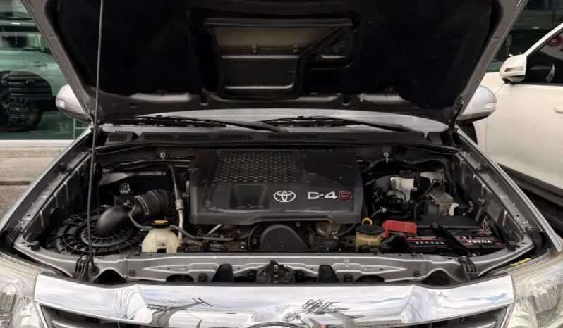 
								TOYOTA FORTUNER 3.0 DIESEL SRV 2015 full									