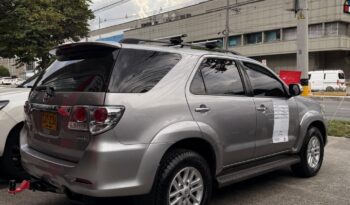
										TOYOTA FORTUNER 3.0 DIESEL SRV 2015 full									