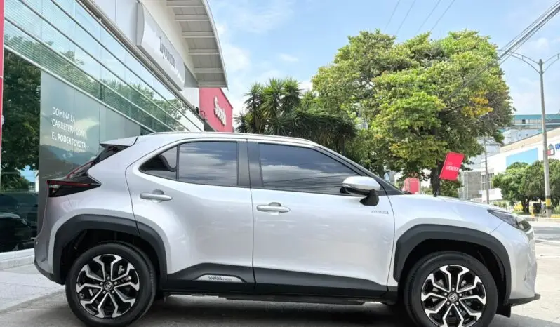 
								YARIS CROSS XS HIBRIDO 2023 full									