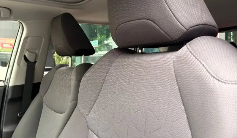 
								TOYOTA RAV4 2.5 4X4 XLE HV 2021 full									